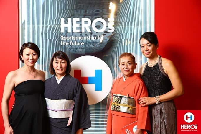 田中雅美さんのインスタグラム写真 - (田中雅美Instagram)「日本財団HERO's2019アワードに出席させていただきました。 ・ ・ アトランタオリンピックに一緒に出場し、実は一緒に暮らしていたこともあり、勉強も教わったことのある大尊敬する可愛い（おちゃめな一面あり♡）先輩の井本直歩子ちゃんがそのアワード受賞されました。 ・ ・ 引退してから、迷いなく、人を助ける道に進み、世界各国多くの紛争地、被災地、難民地で活動し続けてきたなおちゃんが、こうしてアワードを受賞されて、あらためて、なおちゃんの凄さを感じたし、家族のことのように嬉しかったです。 ・ ・ そして、さらに他に受賞された方々の活動を知り、スポーツが持つ力、行動する大切さをあらためて感じました。 ・ ・ 多くのアスリートの皆さんともお会いでき嬉しく楽しく、何より自分も何かできることはないだろうか、何かやりたい！頑張ろう！と刺激をいただきました。 ・ ・ とても素敵なアワードでした！ ・ ・ #日本財団 #hero's #井本直歩子　さん #おめでとう」12月10日 8時59分 - tanakamasami_official