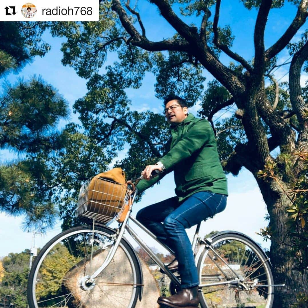 岡山放送さんのインスタグラム写真 - (岡山放送Instagram)「#Repost @radioh768 (@get_repost) ・・・ . 上岡です。 . サイクリングは気持ち良い〜！ . 目的は… . 「リフレッシュ」と… . 「ダイエット」。 . 年度始めにたてたダイエット目標に届かなかった為、自転車通勤にしました。 . もちろん、天気の良い日だけですが。 . 2019年もあとわずか。 . ラストスパート頑張ります！ . #OHK #岡山放送 #8ch #アナウンサー #上岡元 #自転車 #自転車通勤 #ラジohで話した事をアップしています #サイクリング #ダイエット #リフレッシュ」12月10日 9時13分 - ohk_official