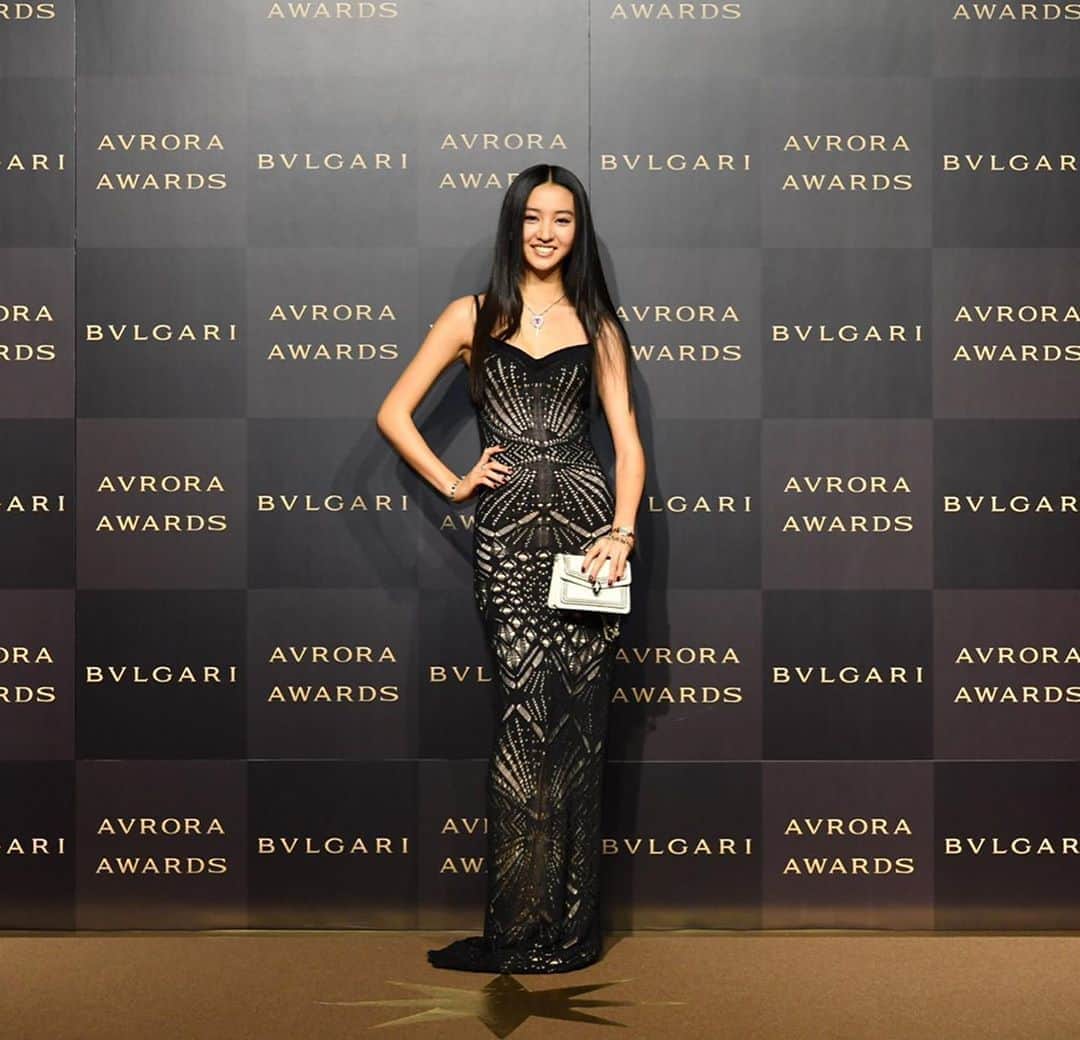 のインスタグラム：「@bulgariofficial #bvlgari #avroraawards #inspiringwomen」