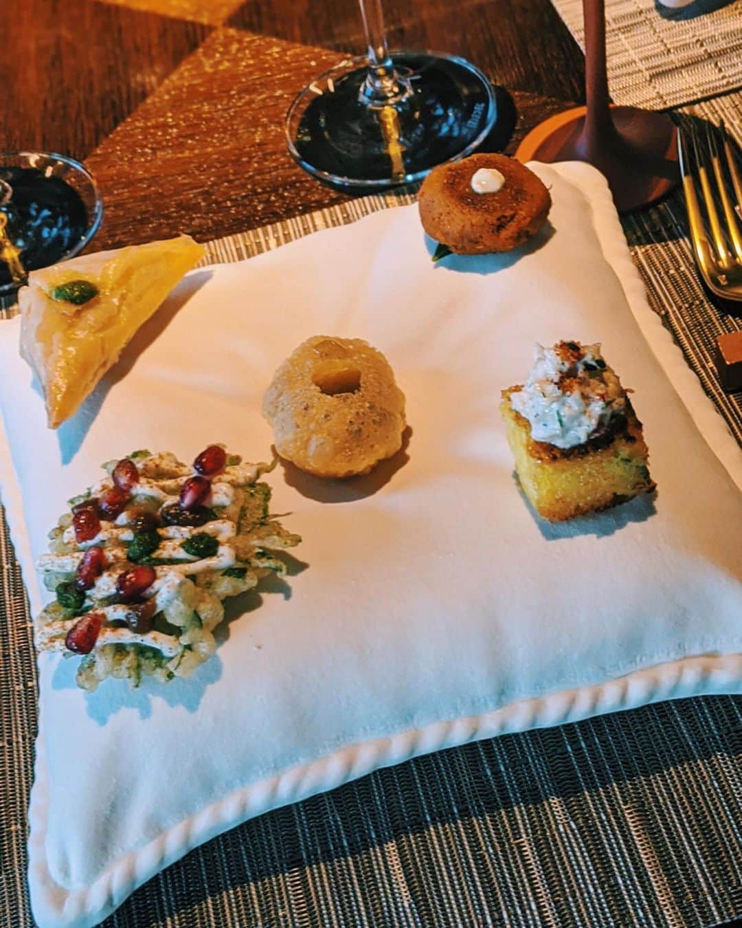 咲和希さんのインスタグラム写真 - (咲和希Instagram)「11月16日にオープンした @spice_lab_tokyoへ行ってきたよ☺︎ インドの伝統的なスパイスを使って 日本とインドの相互に融合したお料理を提供していただきました♡  とても美味しくかったです！🇮🇳 #スパイス #spicelabtokyo #thegreyroom #pr」12月10日 19時20分 - kazukiy21