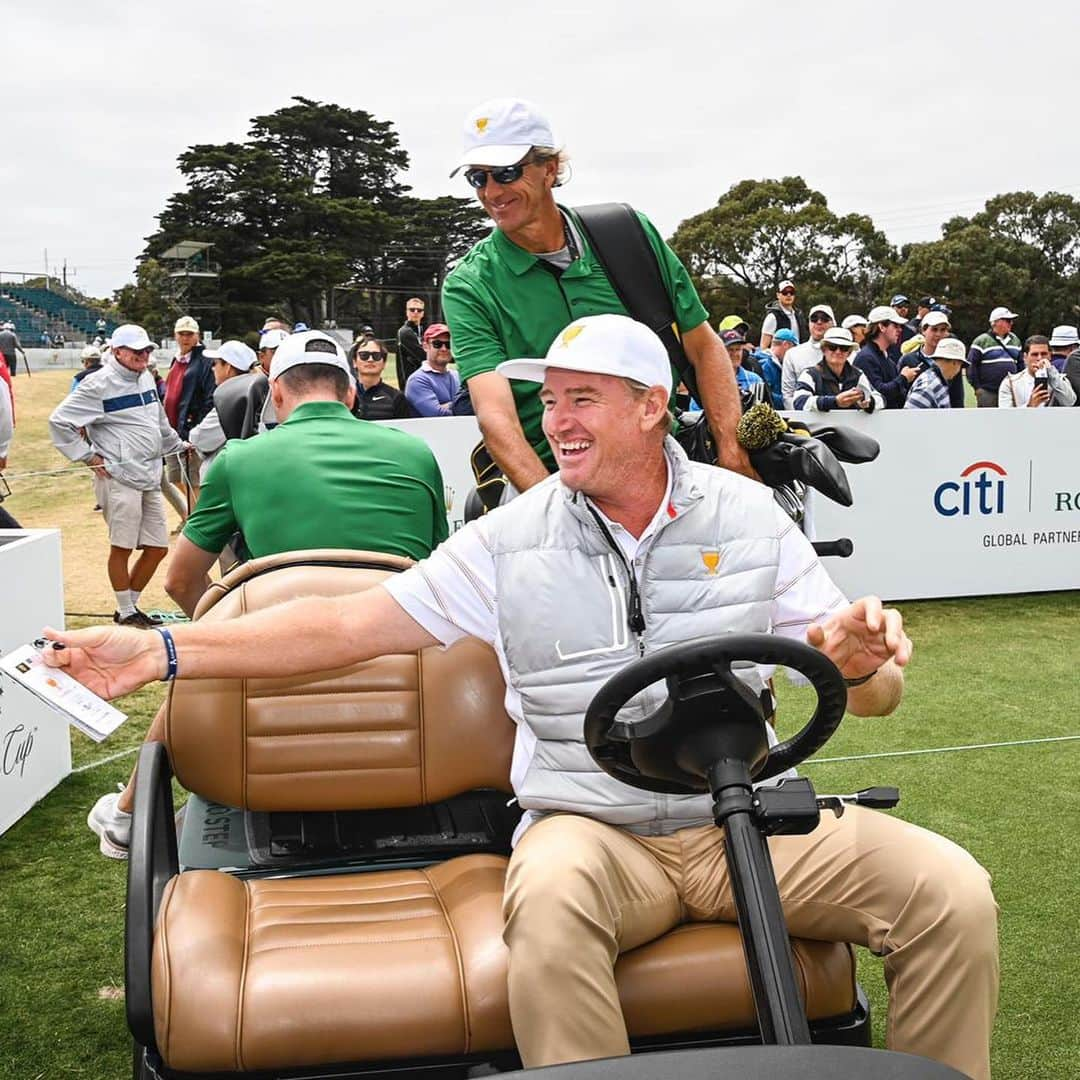 アーニー・エルスさんのインスタグラム写真 - (アーニー・エルスInstagram)「Out on the course today @presidentscup @visitmelbourne @louisoosthuizen57」12月10日 19時50分 - ernieelsgolf