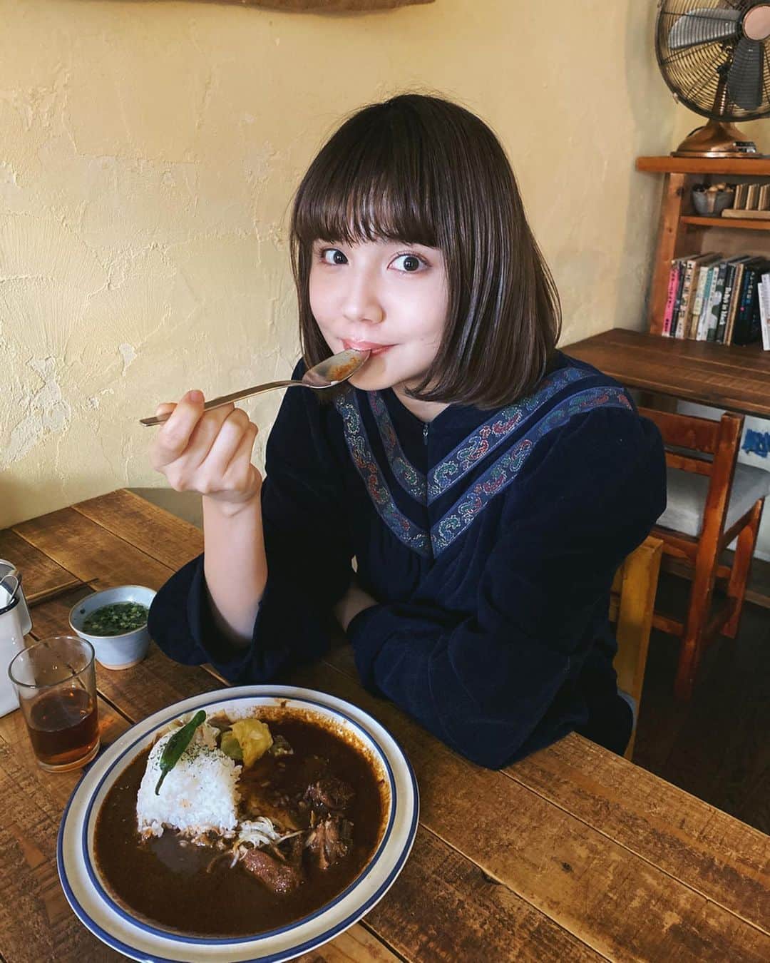 村田倫子さんのインスタグラム写真 - (村田倫子Instagram)「小さかった女🍛 (再訪)  #食べりんログ #カレーときどき村田倫子」12月10日 20時13分 - rinco1023