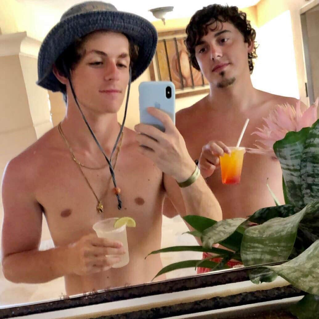 Dylan Dauzatのインスタグラム：「Was in Punta Cana, kinda sunburnt, but was on my 12th margarita so I was okay lol」