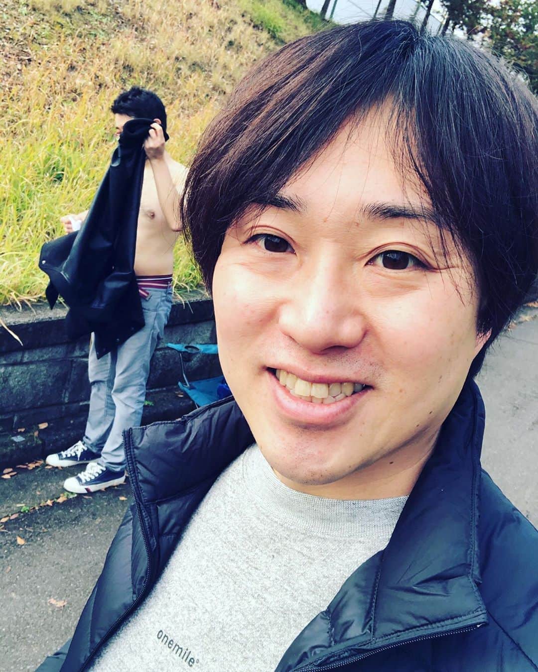 あつひろのインスタグラム：「#アセチルシアター 撮影中 #📸 #もりりか さん 46本ダッシュ‼️ #ゴスケ の体毛が… #🐻 みたい  #SHiN #あつひろ #声優芸人」