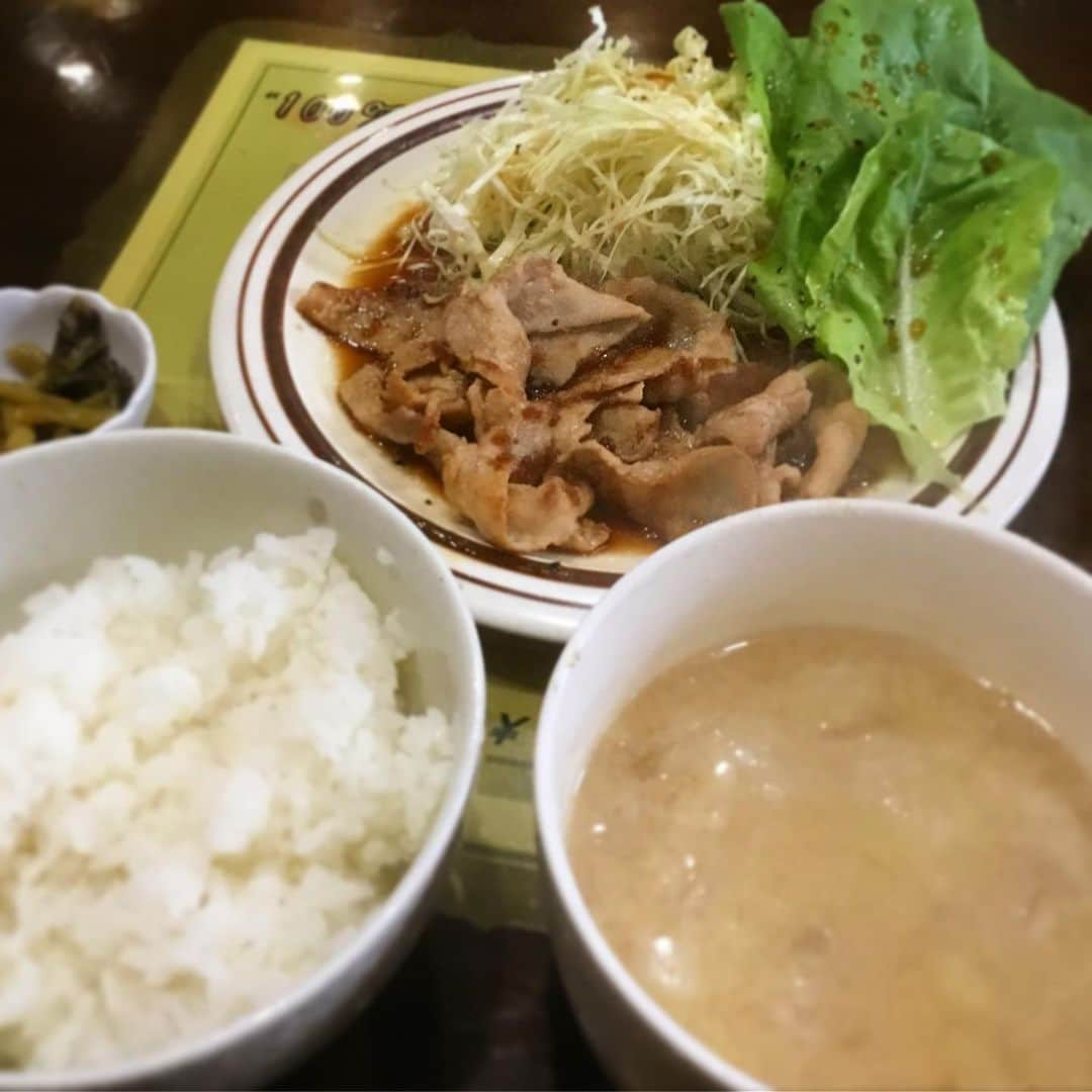 木村ひさしさんのインスタグラム写真 - (木村ひさしInstagram)「最高のおっさんの昼ごはん。 定食屋みゆき 豚ガーリック焼き定食 石神井公園駅、大泉学園駅周辺を彷徨い行き着いた店 #最高のおっさんの和食  #2019チャレンジ第三弾  #仮面病棟」12月10日 13時52分 - kimura.hisashi