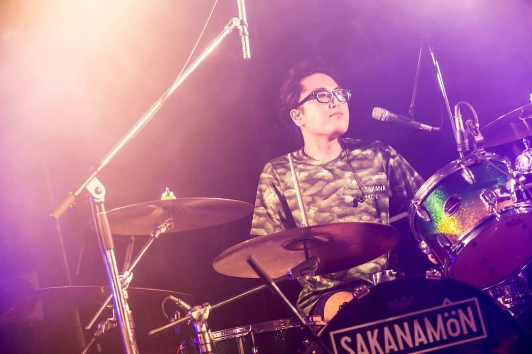 SAKANAMONさんのインスタグラム写真 - (SAKANAMONInstagram)「2019.12.1 / 渋谷CLUB QUATTRO  photo by 中山優司 #SAKANAMON」12月10日 14時43分 - sakanamon_official