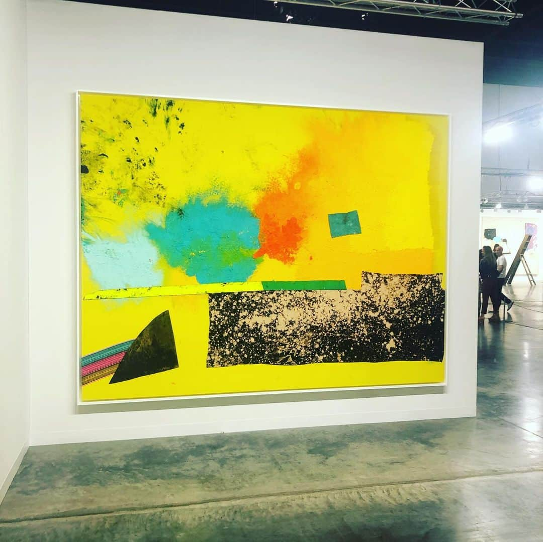 クリス・ギャルヤさんのインスタグラム写真 - (クリス・ギャルヤInstagram)「what every painting saw when I walked past them at Art Basel ⬅️🐐’s」12月10日 15時08分 - chrisgalya