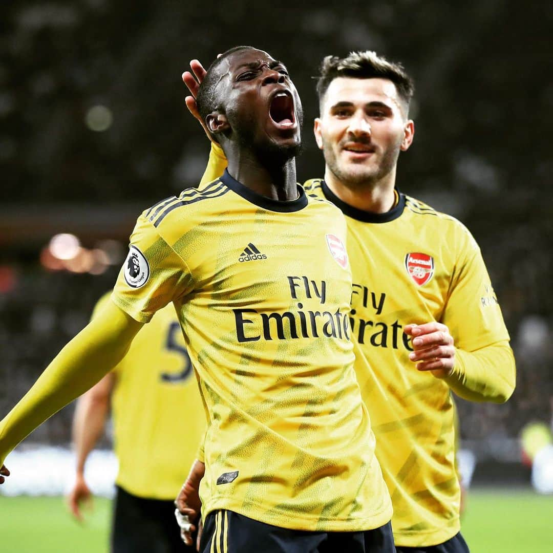 アーセナルFCさんのインスタグラム写真 - (アーセナルFCInstagram)「That feeling’s back 💛  Waking up with smiles on our faces 😁  #WHUARS #Arsenal #Gunners #PremierLeague #AFC #COYG」12月10日 15時36分 - arsenal