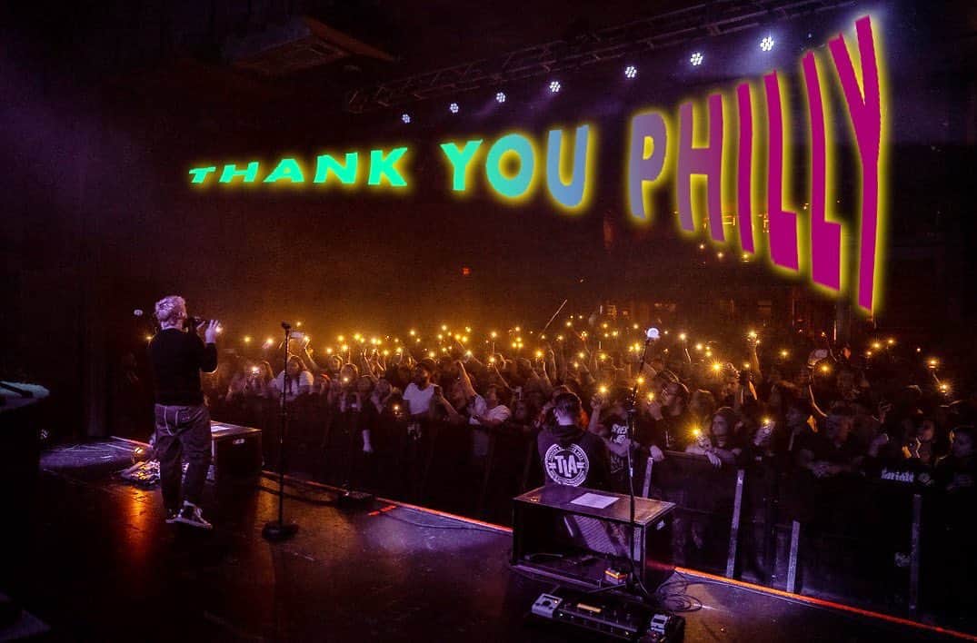 のインスタグラム：「Philly was amazing! Second night of NYC amazing, this whole fucking tour has just been amazing. The amount of love for the new album is more than we could’ve asked for. 🙌🏻🙌🏻🙌🏻 thanks Philly! #BeautifulOblivion」