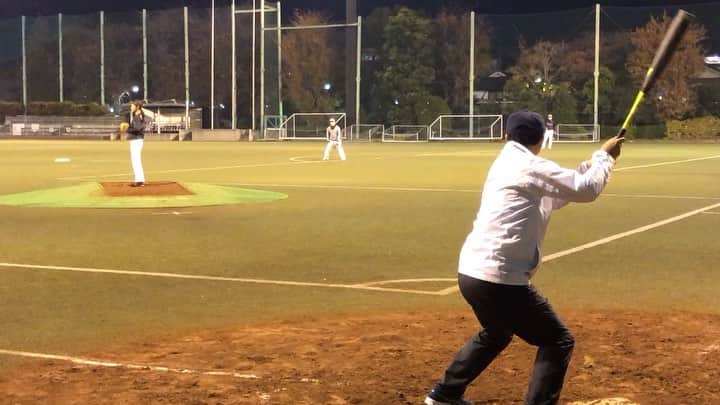 のインスタグラム：「. . ピッチング〜ものせちゃう⚾️ 久々に試合で投げて少し緊張気味🤣 . . #草野球 #野球女子 #野球 #野球好き  #なんとか抑えれた #久々の試合 #楽しすぎ #fitness #fitnessgirl #run #running」