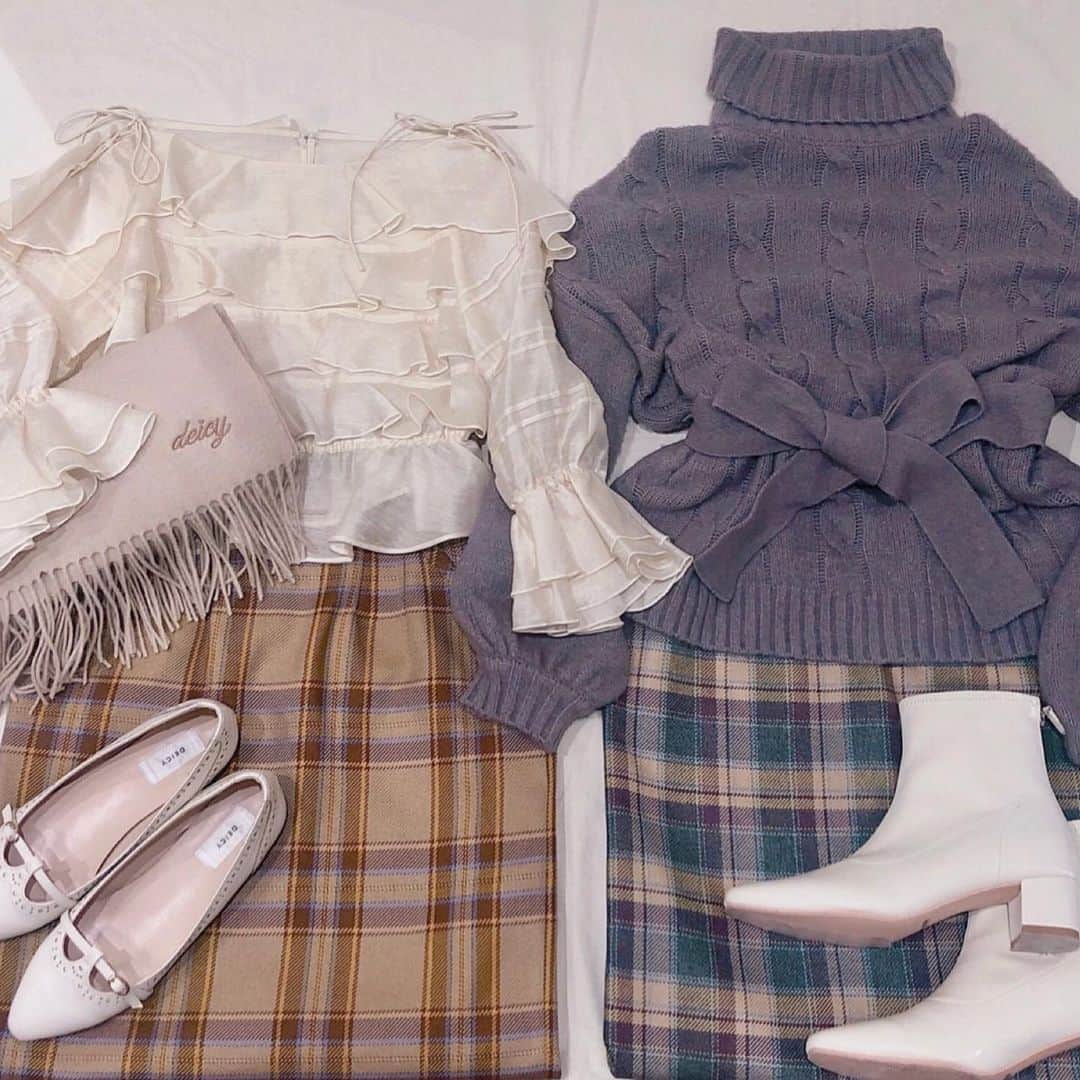 デイシーさんのインスタグラム写真 - (デイシーInstagram)「❤︎❤︎ twins look ❤︎❤︎ . . ☑︎タスランチェックタイトスカート ¥17,000+tax (キャメル／パープル) . 可愛らしいチェックのタイトスカートが入荷致しました♫ どちらのカラーがお好みですか？💓 . . #deicy #mecouture #deicyikebukuro #parco #2019aw #fashion #winter #camel #purple #skirt #knit #blouse #check #twins #デイシー #ミークチュール #冬服 #キャメル #パープル #タイトスカート #スカート #チェック #ケーブルニット #ニット #フリル #ブラウス」12月10日 17時16分 - deicy_official