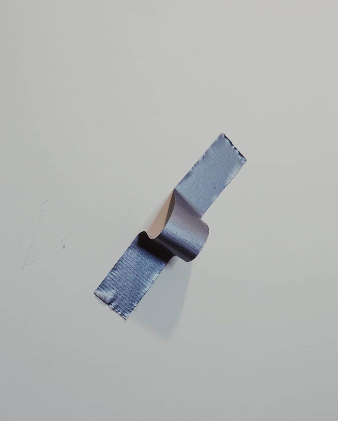 有働真帆さんのインスタグラム写真 - (有働真帆Instagram)「1st Art piece called “Genius”  2nd Art piece called “Thinker” #art #contemporaryart」12月10日 17時16分 - maho_udo