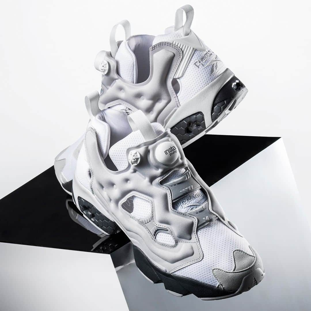 Reebok classic JPさんのインスタグラム写真 - (Reebok classic JPInstagram)「発売25周年記念「INSTAPUMP FURY」が人気のカラーリングを再現。通称“CAT WALK”と呼ばれる特別なグレーのグラデーションを採用した「INSTAPUMP FURY OG MU」 12月13日（金）発売。 #リーボッククラシック #InstapumpFury #インスタポンプフューリー #ポンプラブ」12月10日 17時24分 - reebokclassicjp