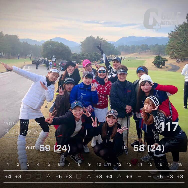 美舞さんのインスタグラム写真 - (美舞Instagram)「. . どーしてこーなるの 🏌️‍♀️❣️笑 パー5 3オン 5パット。 な、ん、で。笑 大先輩達のコンペはレベル高い😭😭 100切りばっかの人多すぎてくじける。 今年やり残したことは 100切りです。 . #ゴルフ #茜 #赤白ティーほぼ一緒やないかい  #ゴルフ女子 #上達せず #パター #アプローチ #へたくそ」12月10日 17時38分 - mibuki__.39