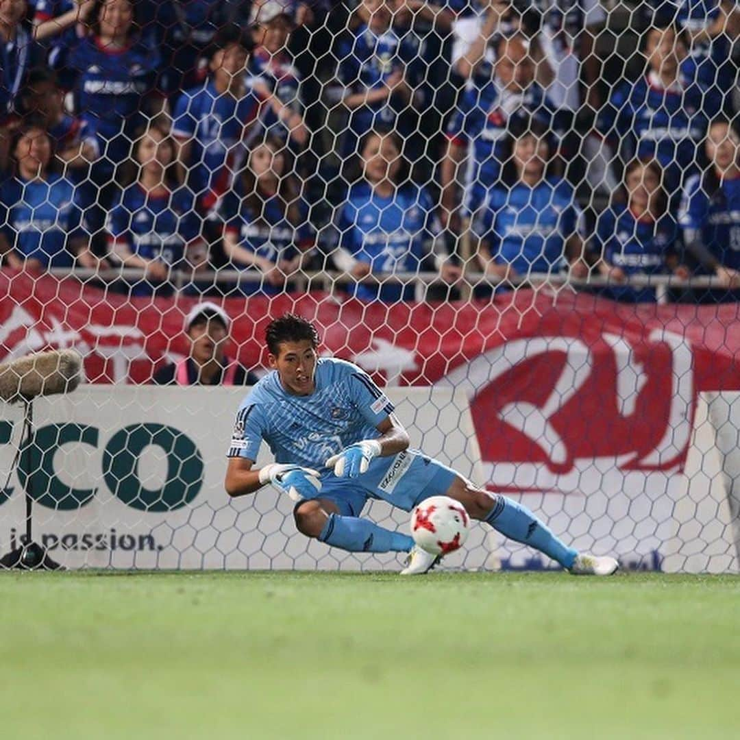 横浜F・マリノスさんのインスタグラム写真 - (横浜F・マリノスInstagram)「Thank you Daichi! You are always part of #marinosfamily . #fmarinos #杉本大地」12月10日 17時38分 - yokohamaf.marinos