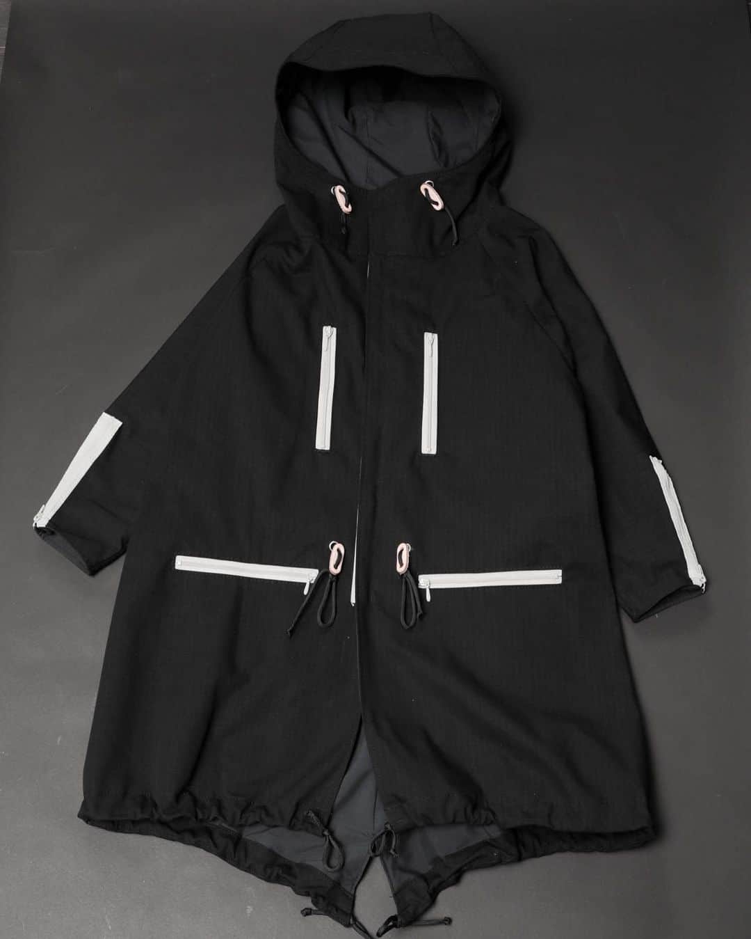 白鳥雪之丞さんのインスタグラム写真 - (白鳥雪之丞Instagram)「TEARS OF SWAN-KIDS ZIP MODS COATになります!! 本日からofficial webshopでもオーダー開始になりますので宜しくお願い致します(^^)👬🧥💻 http://tears-of-swan.shop-pro.jp/?pid=147359254 (本日からのオーダー分は年内店頭入荷、順次発送になります)  @tears_of_swan  #tearsofswan  #kidsmodscoat #kidsouter #modscoat #キッズモッズコート  #キッズアウター #110 #120 #130」12月10日 17時40分 - yukinojoeshiratori