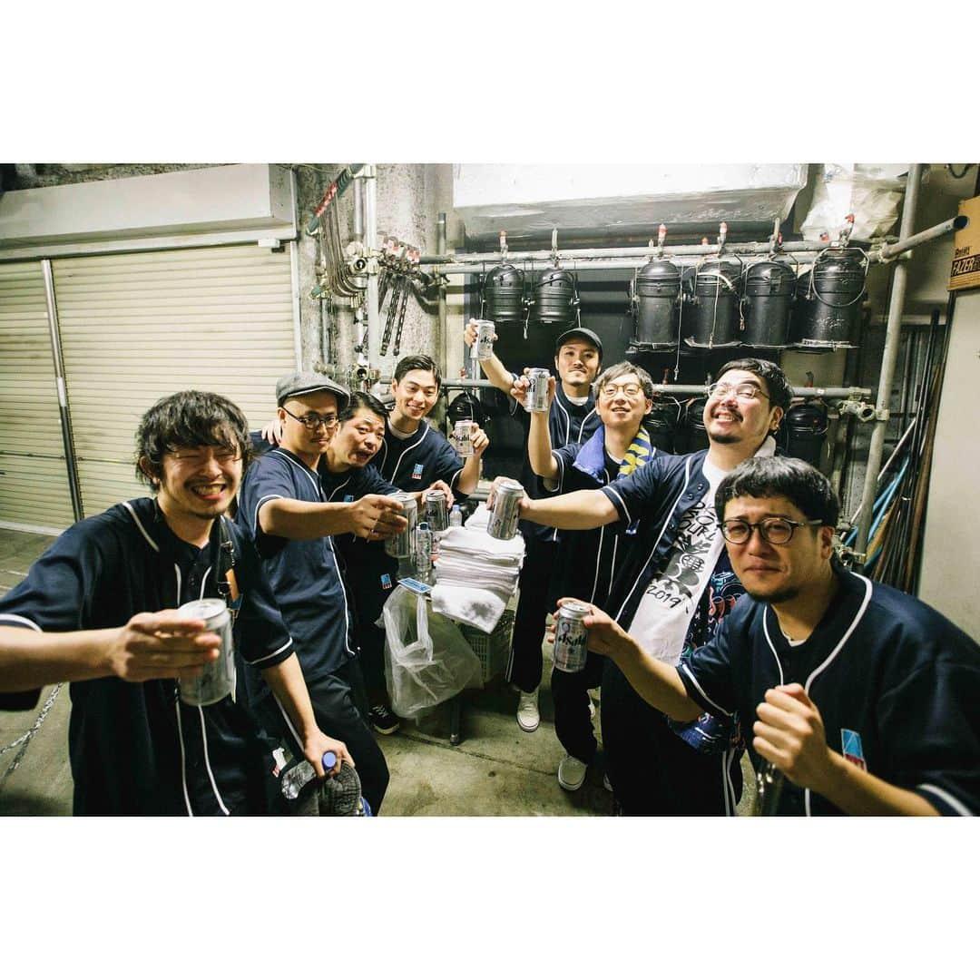 思い出野郎Aチームのインスタグラム：「📷📷📷﻿ ﻿ 2019.12.7(SAT)﻿ ﻿ 東京都　恵比寿LIQUIDROOM﻿ 『思い出野郎Aチーム presents ウルトラソウルピクニック "Share the Light" リリースツアー 東京』﻿ ﻿ Photo by @pppanchiii ﻿ #思い出野郎Aチーム﻿ #カクバリズム﻿ #sharethelight」