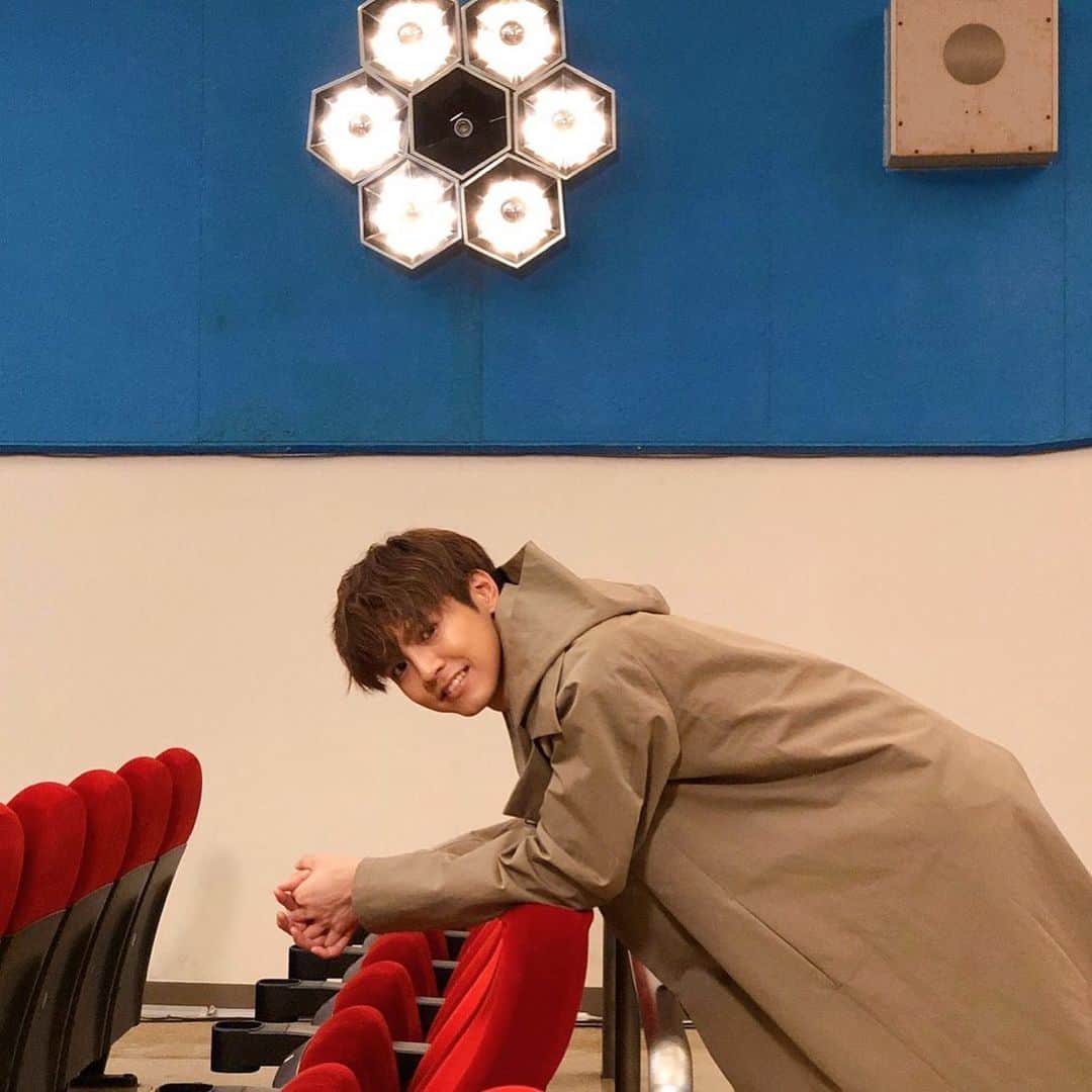 映画『午前0時、キスしに来てよ』のインスタグラム：「＼✨💫福岡での舞台あいさつ、決定！💫✨／﻿ ﻿ 12/16（月）に福岡にて、公開記念舞台あいさつを行うことが決定しました😘✨！﻿ ﻿ みなさん、映画館に会いに来てよ💋✨﻿ ﻿ 詳細は公式サイトをチェック！﻿ ﻿ #午前0時キスしに来てよ #ゼロキス﻿ #ゼロキス公開 #0キス﻿ #片寄涼太」