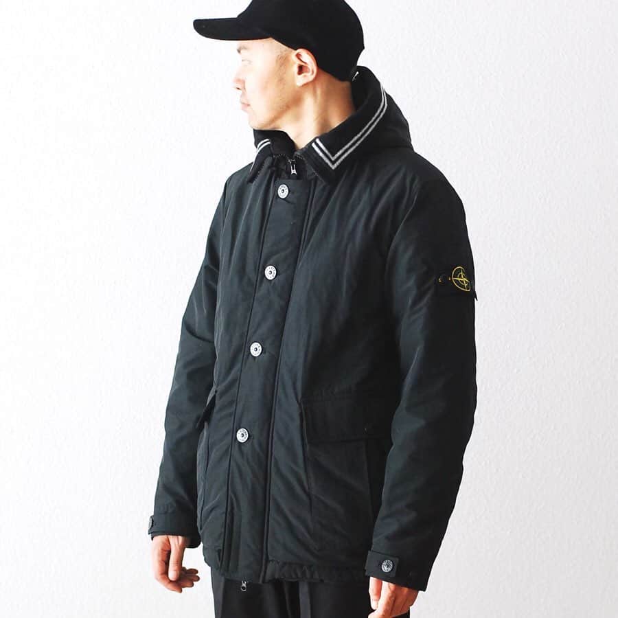 wonder_mountain_irieさんのインスタグラム写真 - (wonder_mountain_irieInstagram)「_ STONE ISLAND / ストーンアイランド "MICRO REPS WITH PRIMALOFT INSULATION TECHNOLOGY" ¥148,500- _ 〈online store / @digital_mountain〉 https://www.digital-mountain.net/shopdetail/000000010442/ _ 【オンラインストア#DigitalMountain へのご注文】 *24時間受付 *15時までのご注文で即日発送 *1万円以上ご購入で送料無料 tel：084-973-8204 _ We can send your order overseas. Accepted payment method is by PayPal or credit card only. (AMEX is not accepted) Ordering procedure details can be found here. >>http://www.digital-mountain.net/html/page56.html _ 本店：#WonderMountain blog>> http://wm.digital-mountain.info/blog/20191018/ _ #STONEISLAND #ストーンアイランド _ 〒720-0044 広島県福山市笠岡町4-18 JR 「#福山駅」より徒歩10分 (12:00 - 19:00 水曜・木曜定休) #ワンダーマウンテン #japan #hiroshima #福山 #福山市 #尾道 #倉敷 #鞆の浦 近く _ 系列店：@hacbywondermountain _」12月10日 18時05分 - wonder_mountain_