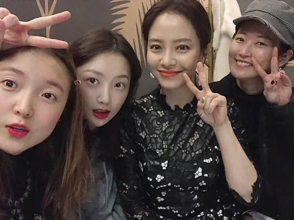 ソン・ジヒョさんのインスタグラム写真 - (ソン・ジヒョInstagram)「H컴퍼니+유림이😍」12月10日 18時40分 - my_songjihyo