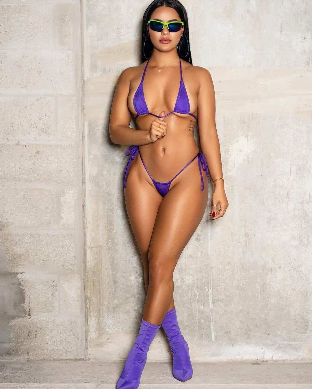 Katya Elise Henryさんのインスタグラム写真 - (Katya Elise HenryInstagram)「I’m a lil bit different..they get that💜 - - photo by @ronaldwayne_」12月11日 4時28分 - katyaelisehenry