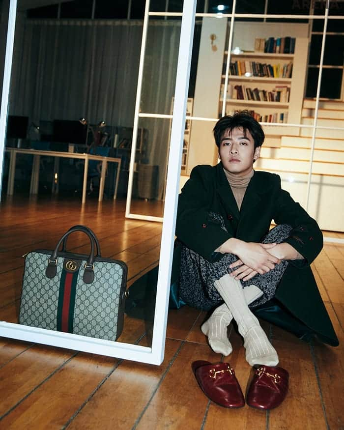 Just a girlさんのインスタグラム写真 - (Just a girlInstagram)「Kang Ha Neul @galpos3 For ARENA HOMME Magazine December Issue💛 . . . . . #강하늘 #KangHaNeul  #김하늘 #koreanboy#맞팔 #셀스타그램 #셀카 #얼스타그램 #데일리 #선팔 #인스타그램  #l4l #f4f  #like4like #ootd  #おしゃれ #オシャレ #いいね返し #フォロー #韓国人 #韓国 #セルカ #自撮り #ファッション #フォロー」12月11日 4時57分 - cecithegirl