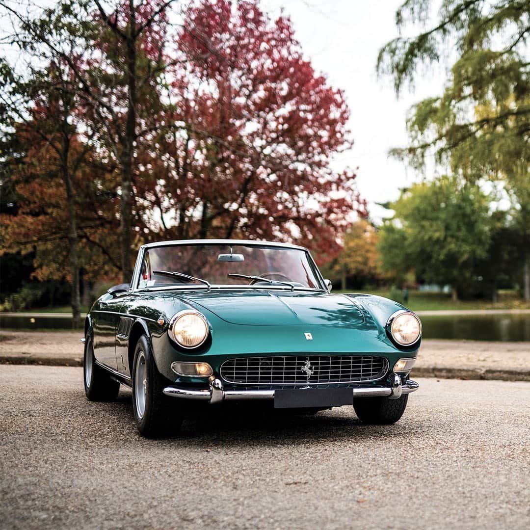 HYPEBEASTさんのインスタグラム写真 - (HYPEBEASTInstagram)「#hypeAF: An extremely rare 1965 @Ferrari 275 GTS is currently available for auction over at renowned automotive auction house RM Sotheby’s. First released almost 55 years ago, only 200 units of the elegant Pininfarina-designed convertible were produced, featuring a legendary 3.3-L Columbo V12 engine and finished in Verde Pino Metalizzato paint. The car was originally owned by Prince Abdallah Moulay, the brother of King Hassan II of Morocco, the classic Ferrari is now being offered for $1.6 million USD. Head to the link in bio to take a closer look at the historic gem. ⁠⠀ Photo: Rm Sotheby's」12月11日 5時17分 - hypebeast