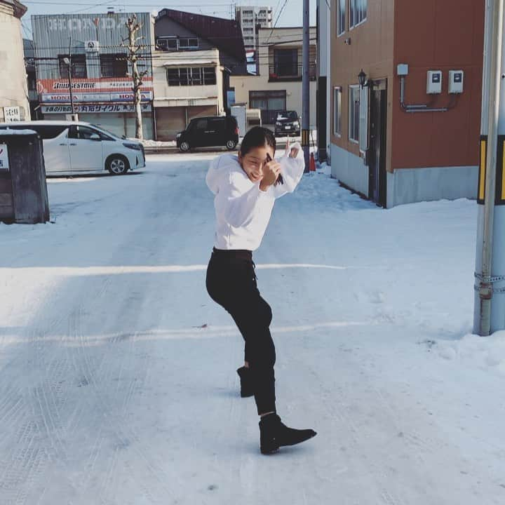 藤田美里のインスタグラム：「雪っ☃️💙」