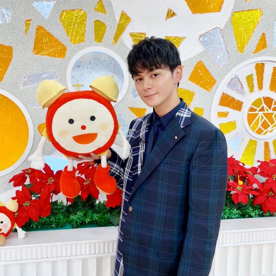 映画『午前0時、キスしに来てよ』のインスタグラム：「＼✨#眞栄田郷敦 さん、登場✨／ あす12/11（水）の「#めざましテレビ」には、12月めざましエンタメプレゼンターを務める、眞栄田郷敦さんが2回目の登場✌✨ さわやかな朝をお楽しみに～💓！ #午前0時キスしに来てよ  #ゼロキス公開 #0キス #ゼロキス」