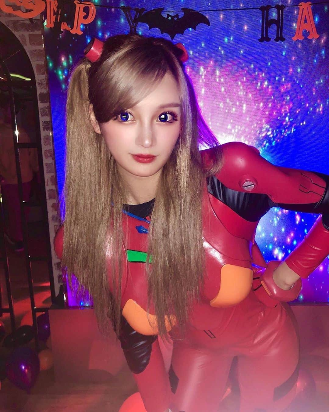 美女美容事情さんのインスタグラム写真 - (美女美容事情Instagram)「《クオリティが半端ない‼️🤖》⠀ *⠀ リポストを使って、素敵な写真📷✨を投稿されてる方を紹介させて頂く⠀⠀⠀⠀ 【💄美女美容事情💅】のコーナーです✨⠀ *⠀⠀⠀⠀⠀⠀⠀ いいねやコメント、フォローして応援してね❤︎🥰🎶⁣⠀ *⠀⠀⠀⠀⠀⠀⠀ 今回ご紹介させて頂きますのは❤︎⠀ あっすんすんさん< @_assunsun_ >の素敵なお写真📸⠀ *⠀ アニメから飛び出してきたようなビジュアル💕クオリティ高いし、似合いすぎてるしで美しさ半端ないです😆❤️⠀ スタイルも抜群で羨ましい🥰⠀ *⠀⠀ あっすんすんさんのアカウントには他にも素晴らしい投稿が沢山ありますので是非覗いてみてくださいね💁‍♀️💙⠀ *⠀⠀ あっすんすんさん< @_assunsun_ >⠀ 素敵な投稿ありがとうございました☺️📸✨⠀⠀⠀⠀⠀⠀⠀⠀ △▼△▼△▼△▼△▼△▼△▼△▼△▼⠀⠀⠀⠀⠀⠀⠀⠀⠀⠀⠀⠀⠀⠀⠀⠀⠀⠀⠀⠀⠀⠀⠀⠀⠀⠀⠀⠀⠀⠀⠀⠀⠀ ❤🧡💛「美女美容事情」💚💙💜⠀⠀⠀⠀⠀⠀⠀⠀⠀⠀⠀⠀⠀⠀⠀ 👇掲載ご希望の方は👇⠀⠀⠀⠀⠀⠀⠀⠀⠀⠀⠀⠀⠀⠀⠀⠀ @b_b_j.jタグ付けと🖤 # ビジョビ⠀🖤⠀⠀⠀⠀⠀⠀⠀⠀⠀⠀⠀⠀⠀⠀⠀ をタグ付けお願いします✨⠀⠀⠀⠀⠀⠀⠀⠀⠀⠀⠀⠀⠀⠀⠀⠀ ――――――――――――――――⠀⠀⠀⠀⠀⠀⠀⠀⠀⠀⠀⠀⠀⠀⠀⠀⠀⠀⠀⠀⠀⠀⠀ ～姉妹アカウントのご紹介～⠀⠀⠀⠀⠀⠀⠀⠀⠀⠀⠀⠀⠀⠀⠀⠀⠀⠀⠀⠀⠀⠀⠀⠀⠀⠀⠀ ◇美容情報を紹介している«美女美容事情～Beauty～»⠀⠀⠀⠀⠀⠀⠀⠀⠀⠀⠀⠀⠀⠀⠀⠀⠀⠀⠀⠀⠀⠀⠀⠀⠀⠀ ( @b_b_j.j_b )⠀⠀⠀⠀⠀⠀⠀⠀⠀⠀⠀⠀⠀⠀⠀⠀⠀⠀⠀⠀⠀⠀⠀⠀⠀⠀⠀ ◇美しい旅スポット紹介をしている«美 spot»⠀⠀⠀⠀⠀⠀⠀⠀⠀⠀⠀⠀⠀⠀⠀⠀⠀⠀⠀⠀⠀⠀⠀⠀⠀ ( @b__spo )⠀⠀ ⠀⠀⠀⠀⠀⠀⠀⠀⠀⠀⠀⠀ よかったらこちらも覗いてみてね✨⠀ ――――――――――――――――⠀⠀⠀ #エヴァ #エヴァンゲリオン⠀ #アスカ #cosplay ⠀⠀⠀ #モデル #アニメ⠀ #cosplayworld #cosplaymodel⠀⠀⠀ #eva #evangelion  #可愛い💕 #anime⠀⠀⠀⠀⠀⠀⠀⠀ #女子力 #女子力up⠀⠀⠀⠀⠀⠀⠀ #女子力アップ ⠀⠀⠀⠀⠀⠀⠀⠀ #大人女子 #大人可愛い ⠀⠀⠀⠀⠀⠀⠀⠀⠀⠀⠀ #コスプレ ⠀⠀⠀⠀⠀ #コスプレイヤー ⠀⠀⠀⠀⠀⠀⠀ #asukalangley ⠀⠀ #自分磨き ⠀ #naturalbeauty #トレンド⠀⠀⠀⠀⠀⠀⠀⠀⠀⠀ #kawaii #cute⠀⠀⠀⠀ #japanese #japanesegirl⠀」12月10日 21時52分 - b_b_j.j