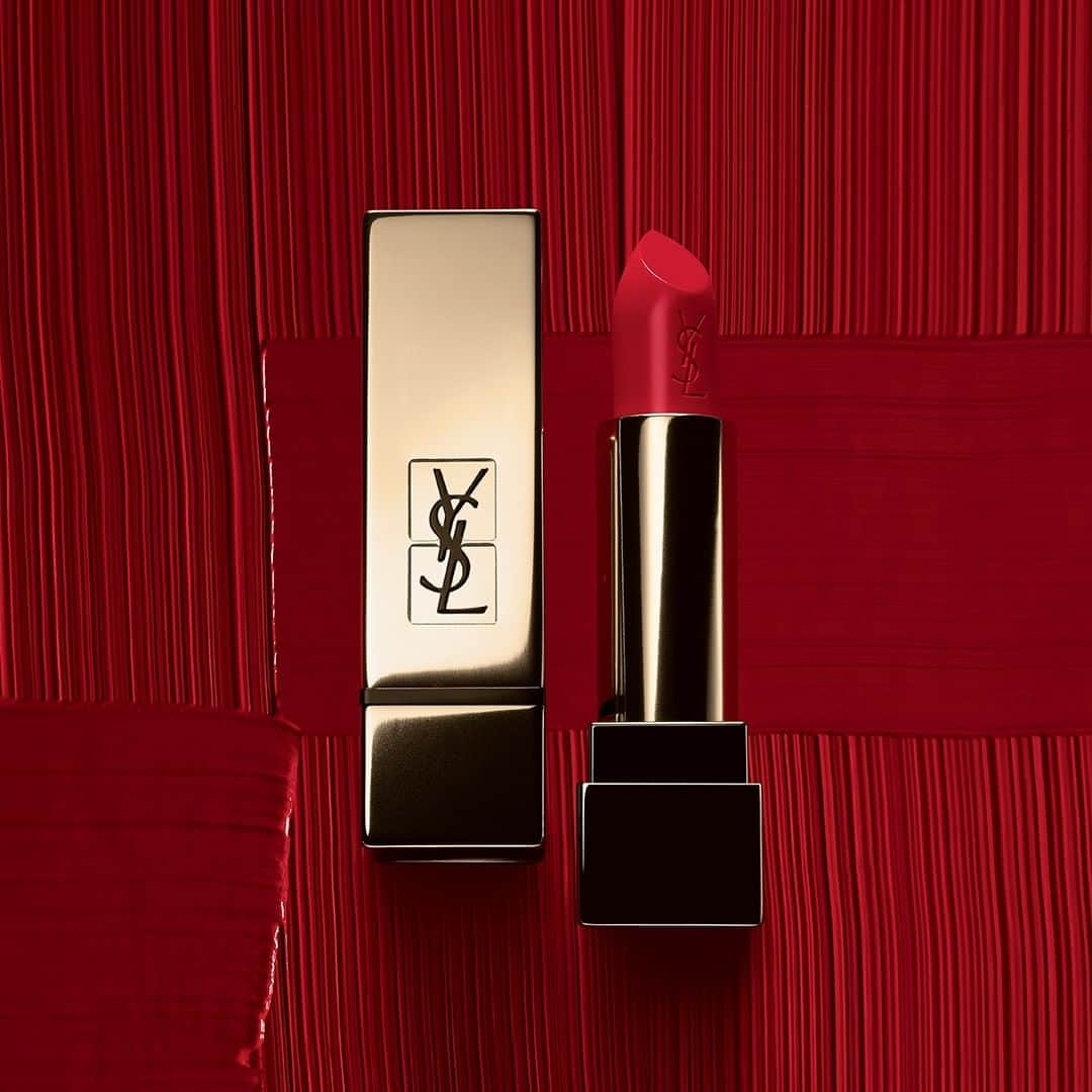 Yves Saint Laurent Beautyさんのインスタグラム写真 - (Yves Saint Laurent BeautyInstagram)「Rich and colourful.  May it be true of your lip colour and your holidays. ROUGE PUR COUTURE in N°1 LE ROUGE #yslbeauty #rougepurcouture #rouge」12月10日 21時59分 - yslbeauty