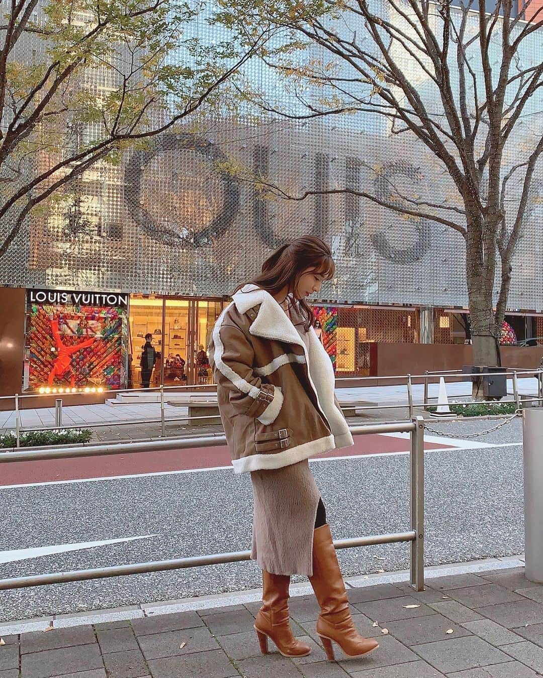 堀尾実咲のインスタグラム：「#cordinate #fashion #portrait💋💋💋 #outer → @darich_official  #tops →  @searoomlynn_official  #onepiece → @searoomlynn_official  #shoes → @mercuryduo_com  #darich #sealoomlynn #mercuryduo」