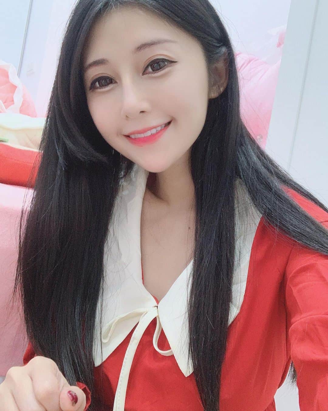 安希（安西）さんのインスタグラム写真 - (安希（安西）Instagram)「今天來可愛一下紅通通歐」12月10日 22時37分 - anxi061