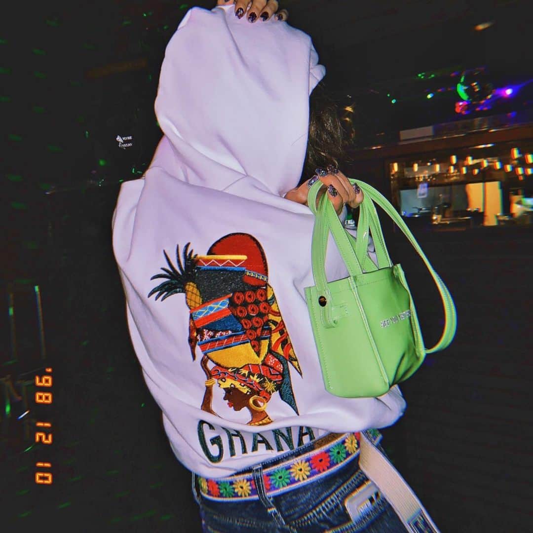 UlalaGirlのインスタグラム：「💚」