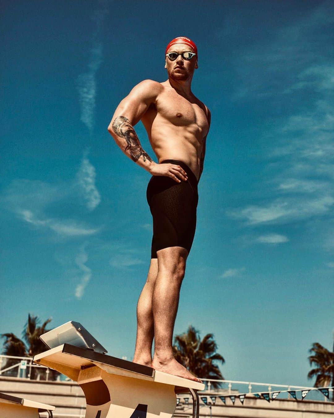アダム・ピーティのインスタグラム：「The new @arenawaterinstinct Powerskin 2020 suits have launched! I know which ones I’ll be racing in 👀🚀 #CarbonCoreFX #Powerskin2020」