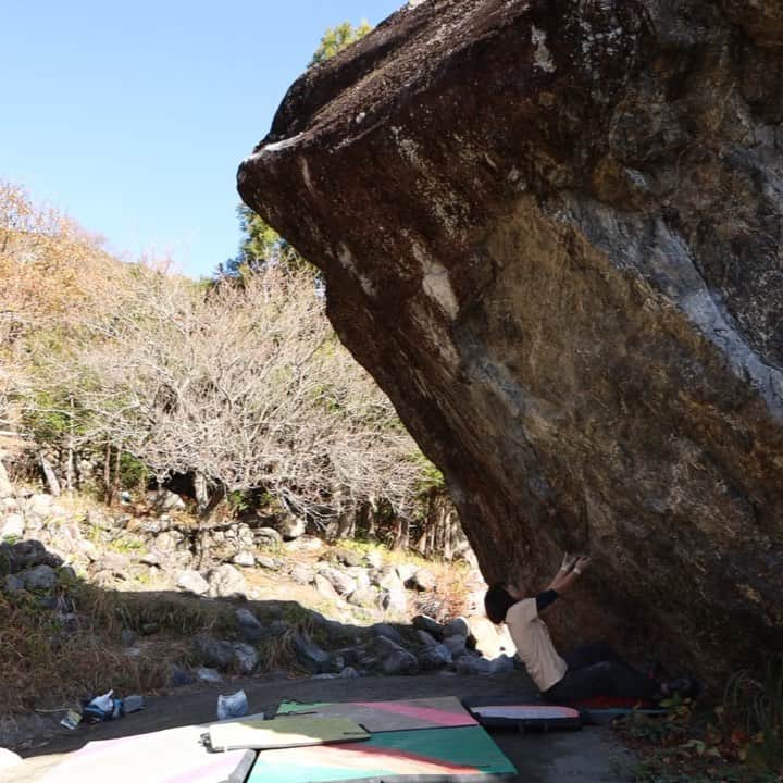 三浦絵里菜のインスタグラム：「塗仏 二段 ☆☆☆☆ . トポを見て、コラムを読んで、やってみたいと思った。 そんな課題が登れて嬉しい☺️ とてもとても良き課題でした✨✨ #塗仏  #4つ星  #登るスピード遅くて  #1分に収まらない」
