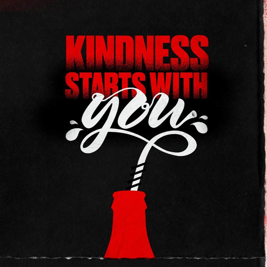 Coca-Colaのインスタグラム：「@linkierox showing that even the smallest act makes the world a more positive place.」