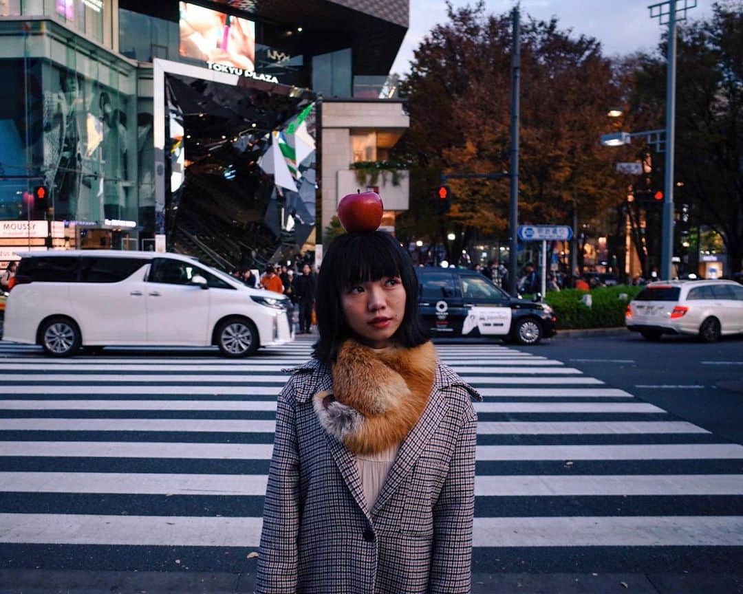 hiderin777のインスタグラム：「. . . . ただいま赤信号🚦 . . . . #ricohgr2  #ricoh」