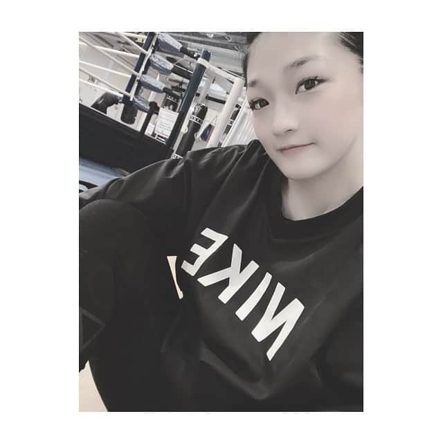 RENA（久保田玲奈）さんのインスタグラム写真 - (RENA（久保田玲奈）Instagram)「Good training🤙🏻💥 調子よかったり、凹んだりの繰り返し。 まだまだやれることある！ 明日は今日より強くなるんだ🔥🔥」12月11日 0時23分 - sb_rena