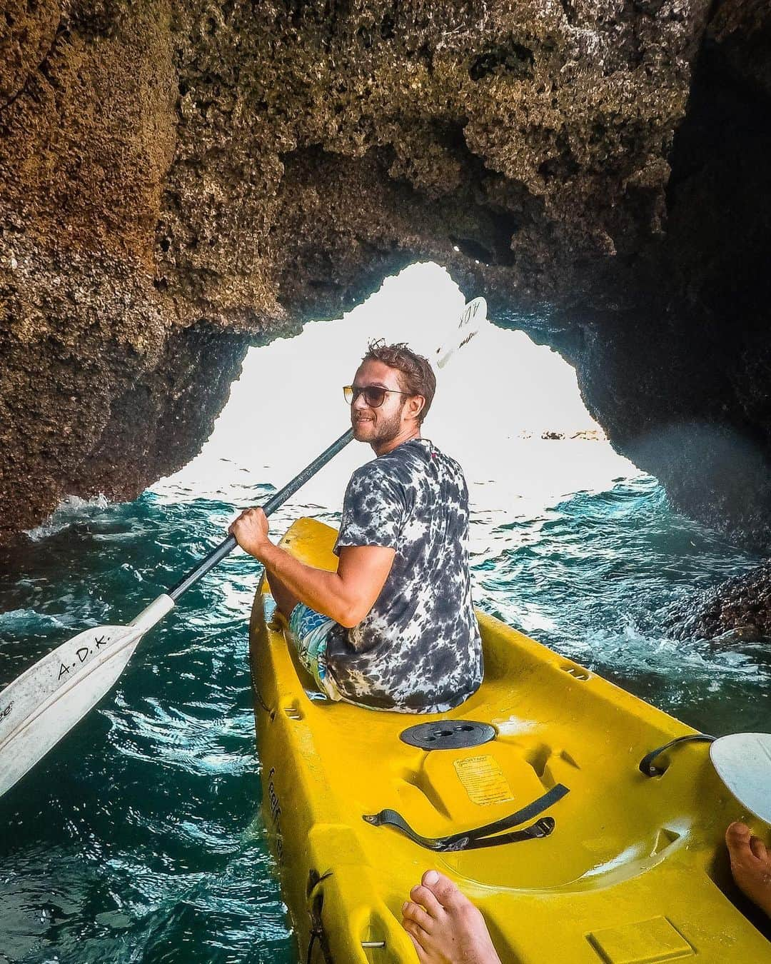 ゼッドさんのインスタグラム写真 - (ゼッドInstagram)「My kayak brings all the buoys to the yard」12月11日 2時18分 - zedd