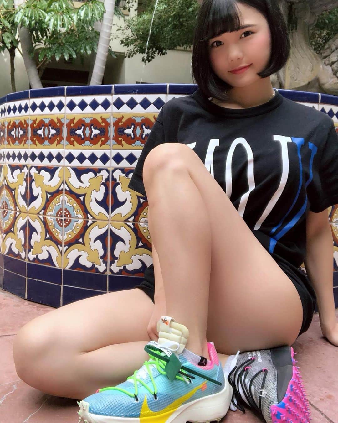 のインスタグラム：「enjoying LA Life 🇺🇸🖤💙❤️」