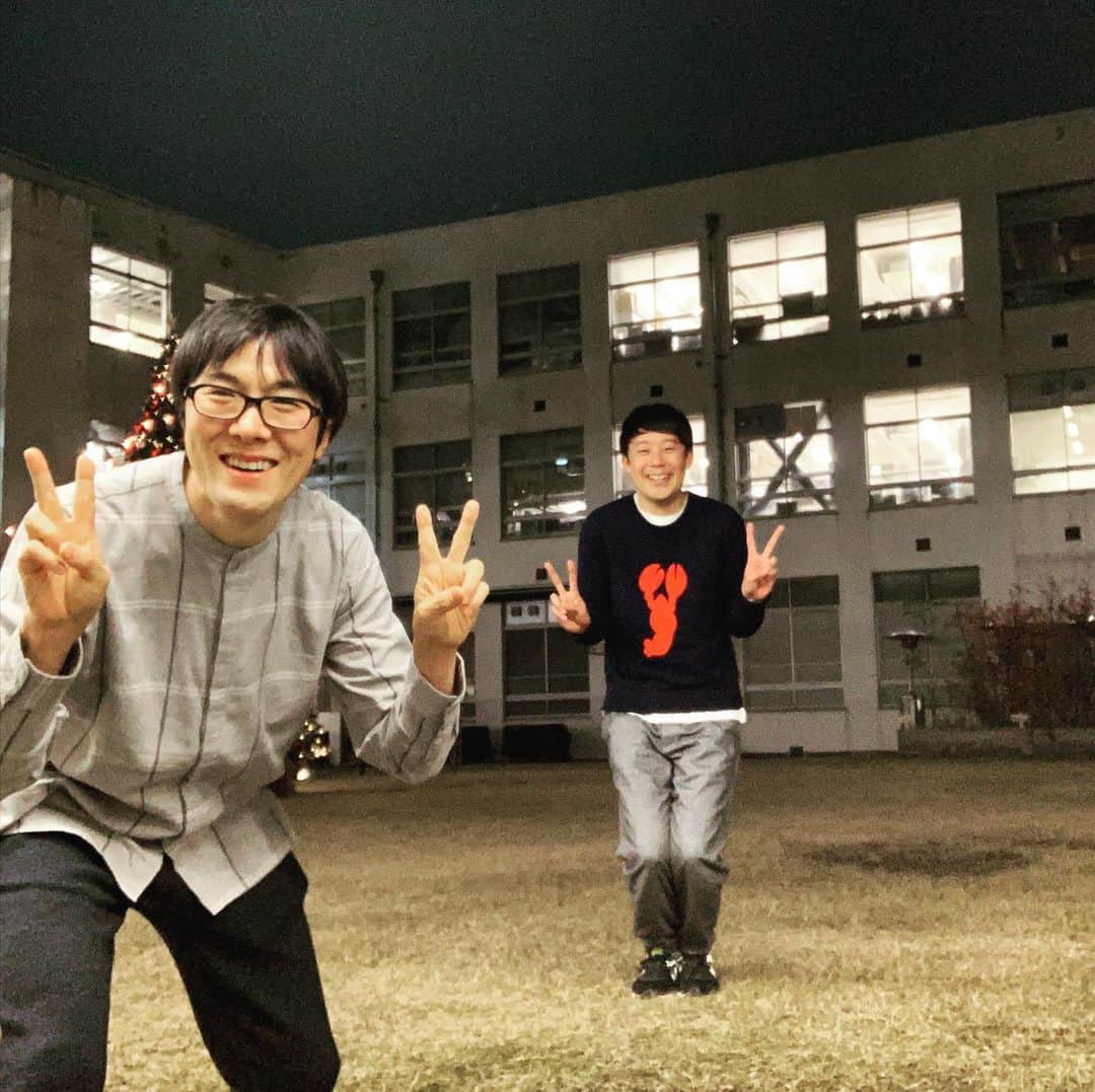 はいじぃのインスタグラム：「昨日は佐久間さんとのよしログでした〜。 いろいろ話した気がする〜。 それぞれの顔の洗い方とか、お寿司の食べ方とか聞くのって、なんか面白い〜。」