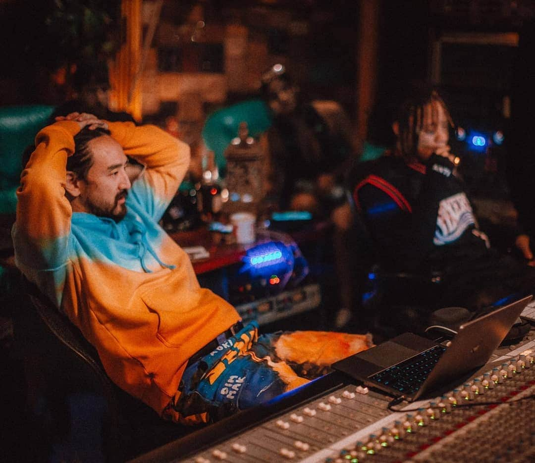 スティーヴ・アオキさんのインスタグラム写真 - (スティーヴ・アオキInstagram)「We got some heaters! @trippieredd」12月11日 14時22分 - steveaoki