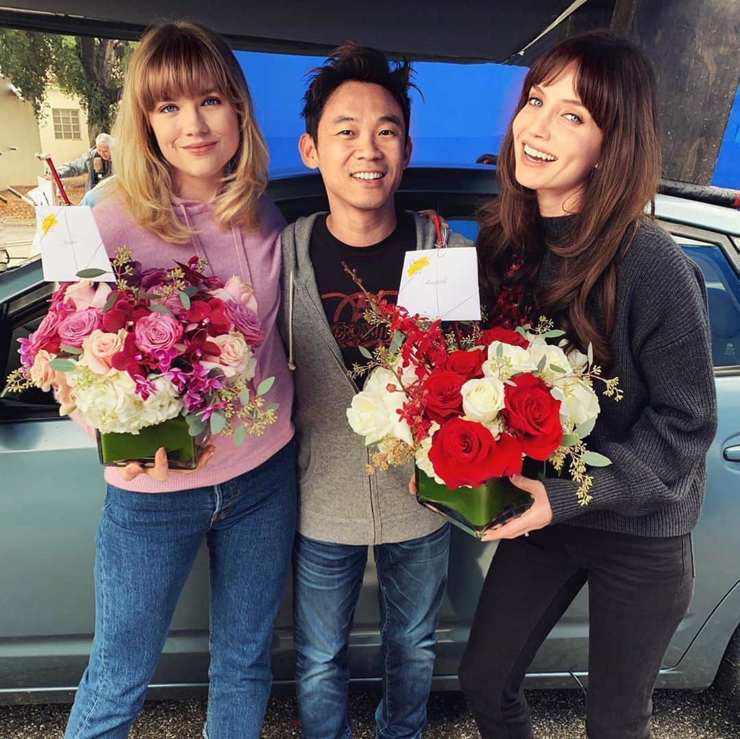 ジェームズ・ワンのインスタグラム：「So we wrapped principal photography on MALIGNANT over the weekend.  Big THANK YOU to an amazing cast and crew!! You all worked hard and delivered something special! Can’t wait to get into post.」