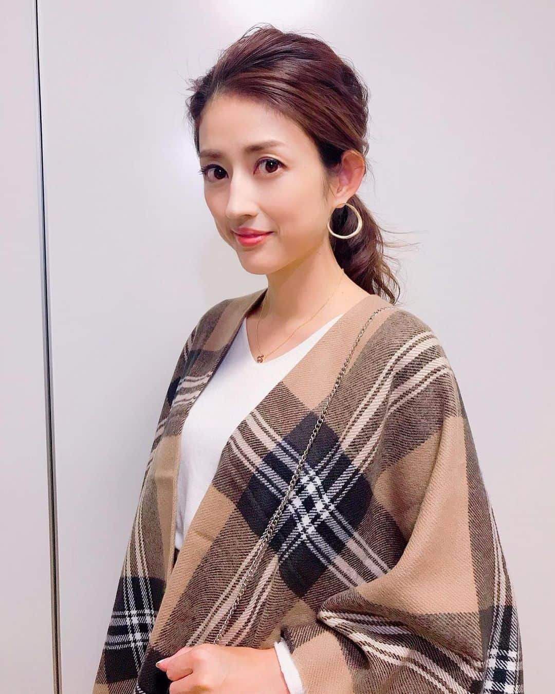 小沢真珠さんのインスタグラム写真 - (小沢真珠Instagram)「昨日OAだった「芸能人ファッションチェック」で植松さんにコーディネートして頂いた衣装はこちらです♪新鮮❤︎ #ヒルナンデス #ファッションチェック #植松晃士さん #azulbymoussy」12月11日 7時13分 - maju_ozawa