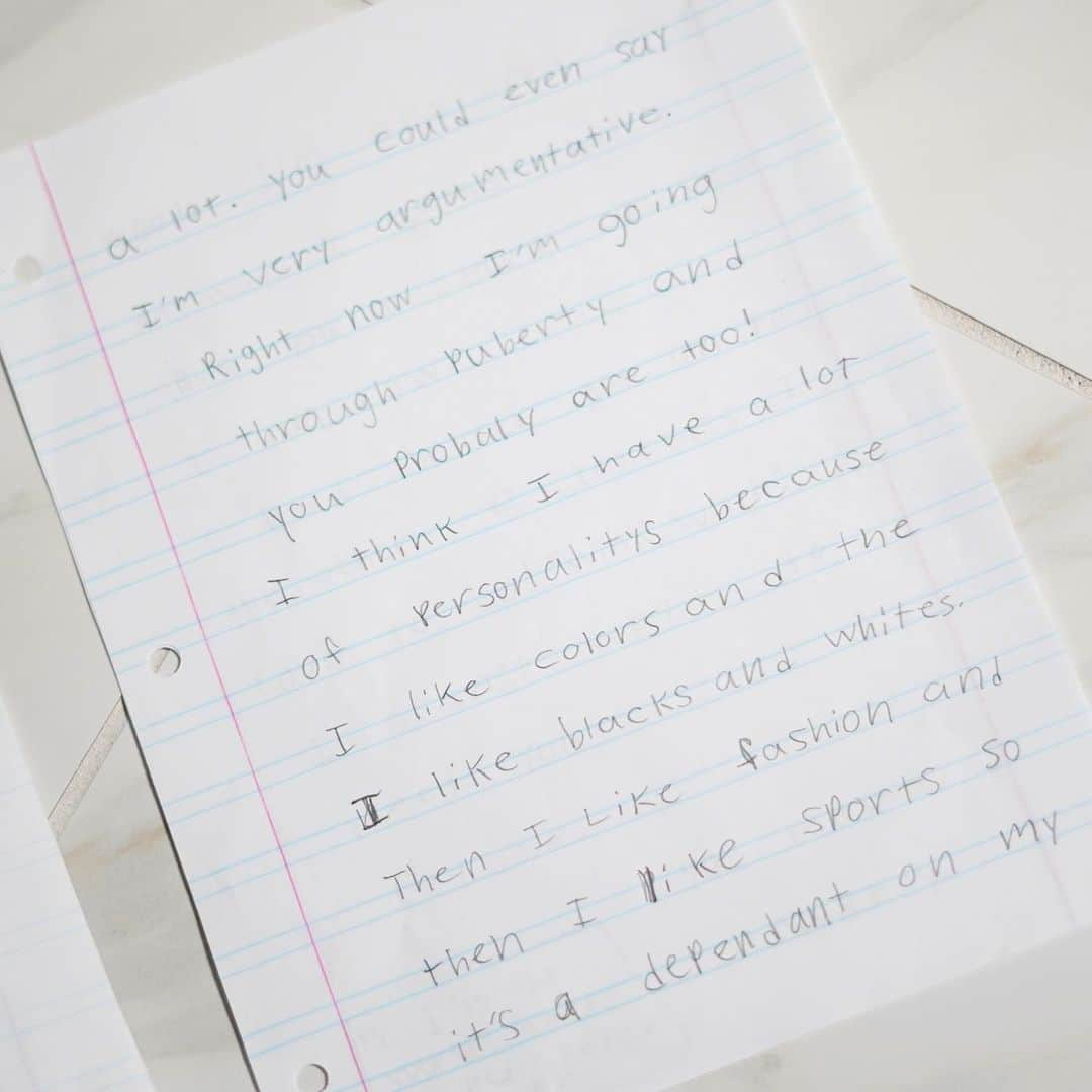 Angie Keiserさんのインスタグラム写真 - (Angie KeiserInstagram)「Self awareness level: 💯  A few notes: 1. Shared with Sydney’s permission 2. One of her assignments this semester has been to write letters to her future children 3. She plans to have 7 children  4. She plans to have all of her children BEFORE she gets married because “I’ve got names picked out and I don’t need some husband messing that up” 5. Tesla is a twin, and her twin’s name is Lexus  6. She’s written 5 out of 7 letters and they are all equally entertaining.  Remember when you were nine and you had it all figured out?!」12月11日 7時36分 - 2sisters_angie