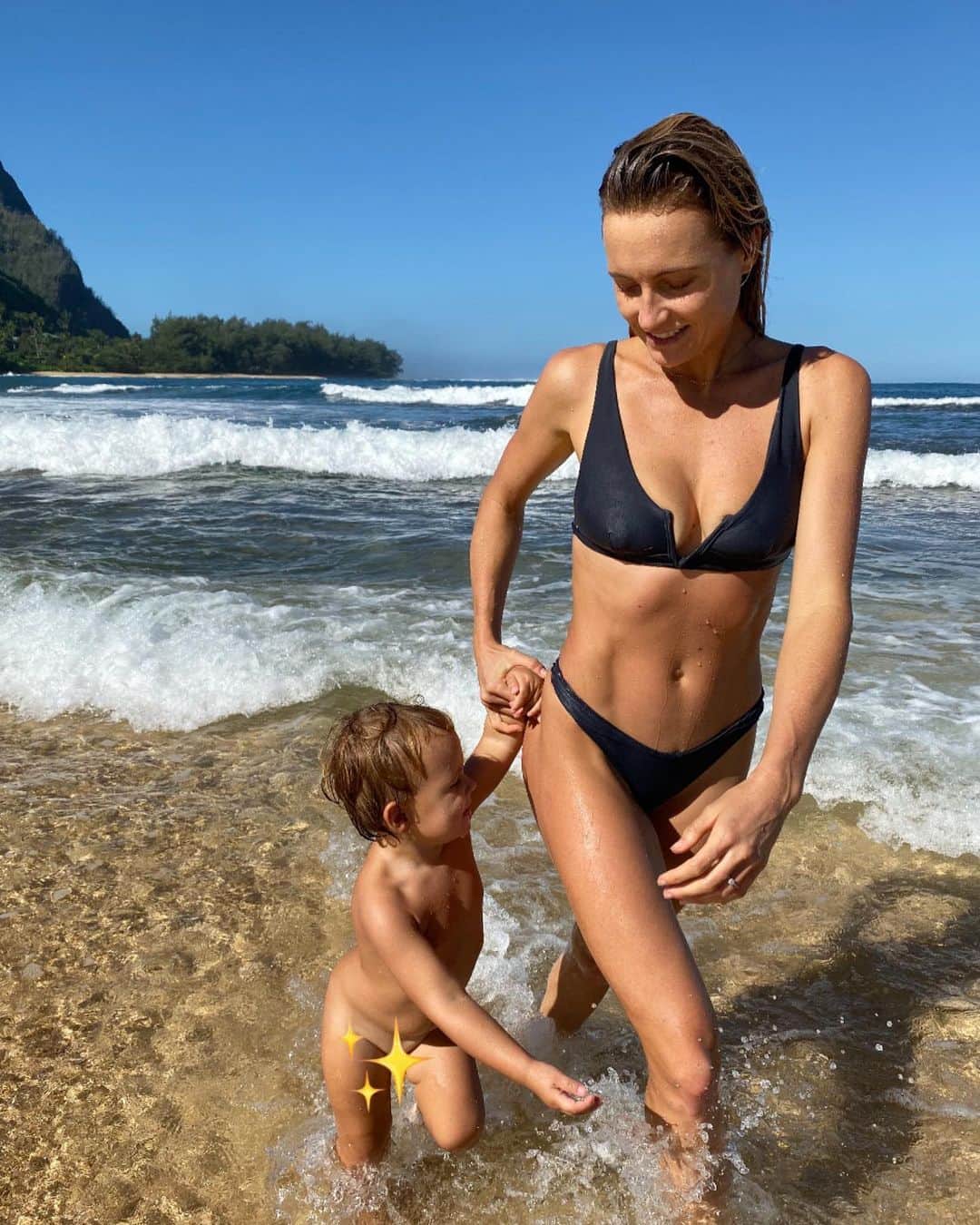 アラナ・ブランチャードのインスタグラム：「Can it stay like this forever please🙏」