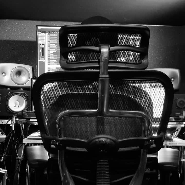 DJ DARUMAのインスタグラム：「マジでVERY SOON #EDGEHOUSE  @edgehouse_tokyo 2020🔥🏠🇯🇵🌐 ✔️studio with Chaki Zulu」