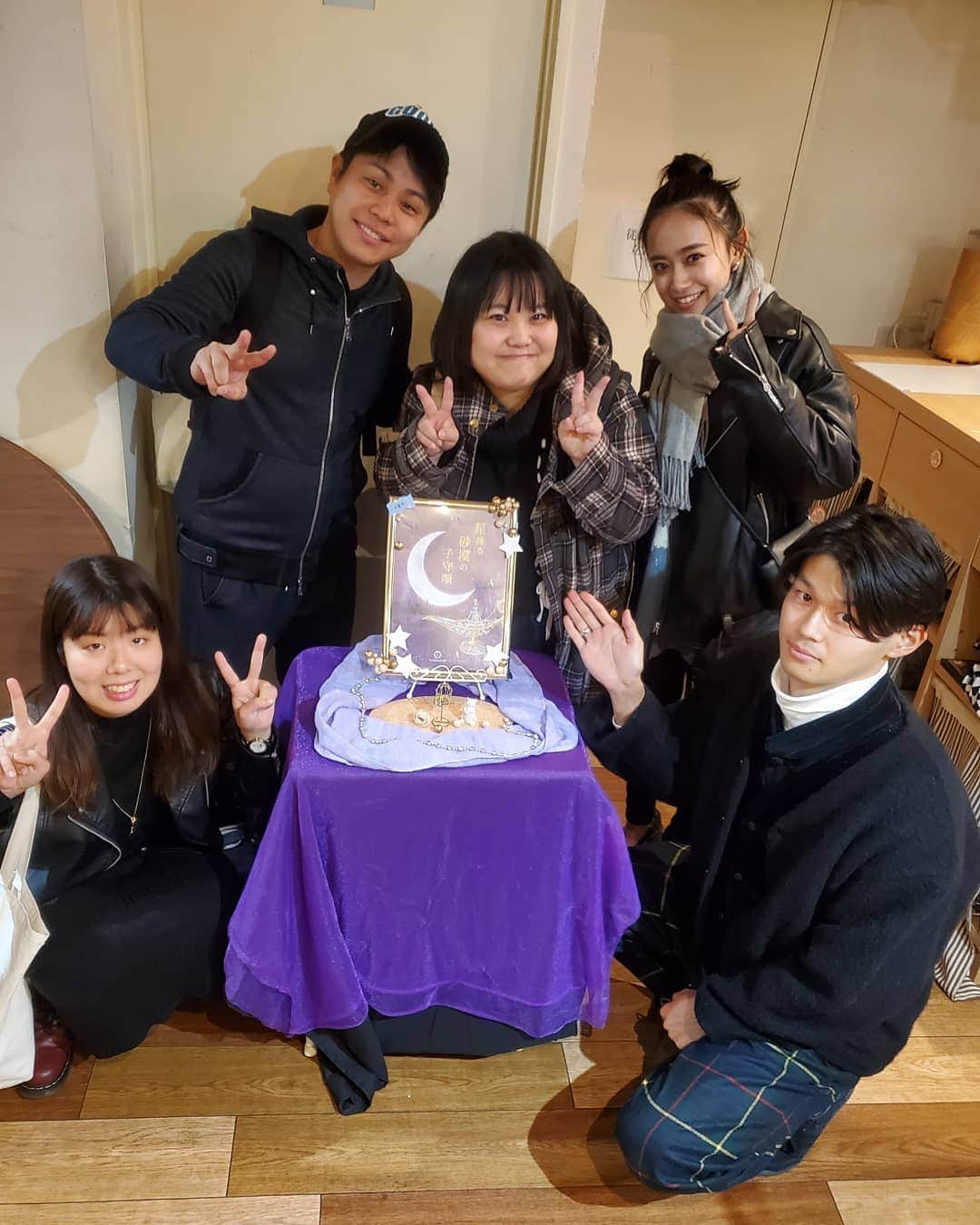 信江勇のインスタグラム：「この間の休みに謎解き2連チャンいってきましたー(*^^*) #東京ミステリーサーカス に行ったら#ひみつの喫茶室 の入り口を見つけてしまいました(* ﾟ∀ﾟ)  喫茶室も落ち着いた空間でのんびり謎解きも出来て、これはヘビロテしそうです(^-^; #タンブルウィードのコラボ#partybunny のコラボの童話シリーズ第三弾 #星降る砂漠の子守唄にも行ってきました(*´∀`)♪ ギリギリなんとかクリア(^-^; #partybunny さんの謎は可愛くて、小謎も多くて面白い( ≧∀≦)ノ  あー謎解きもっと行きたい( ☆∀☆)」