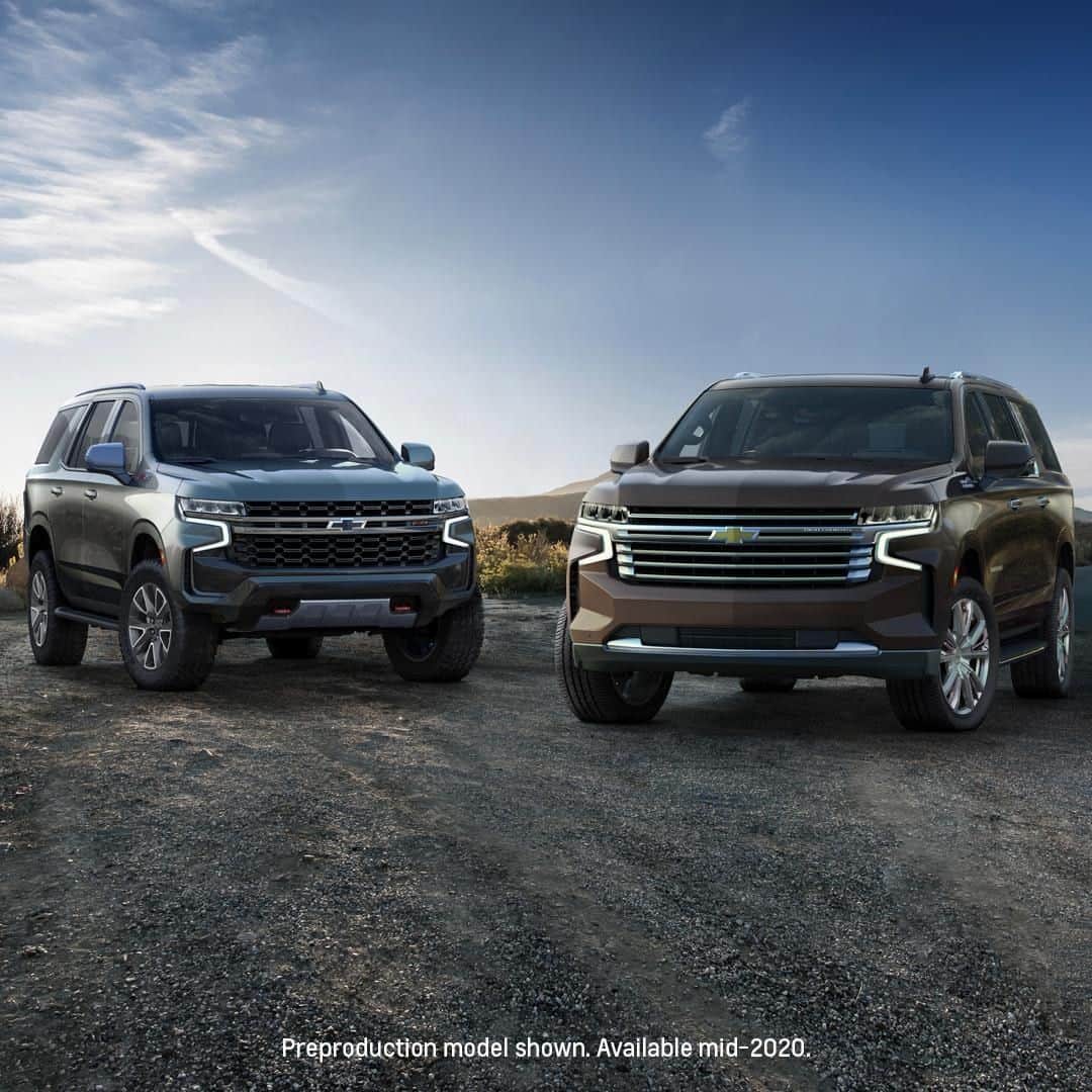 シボレーのインスタグラム：「An iconic pair reimagined. Introducing the All-New #ChevyTahoe and #ChevySuburban.」